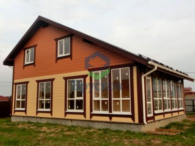 дом из бруса двускатная крыша